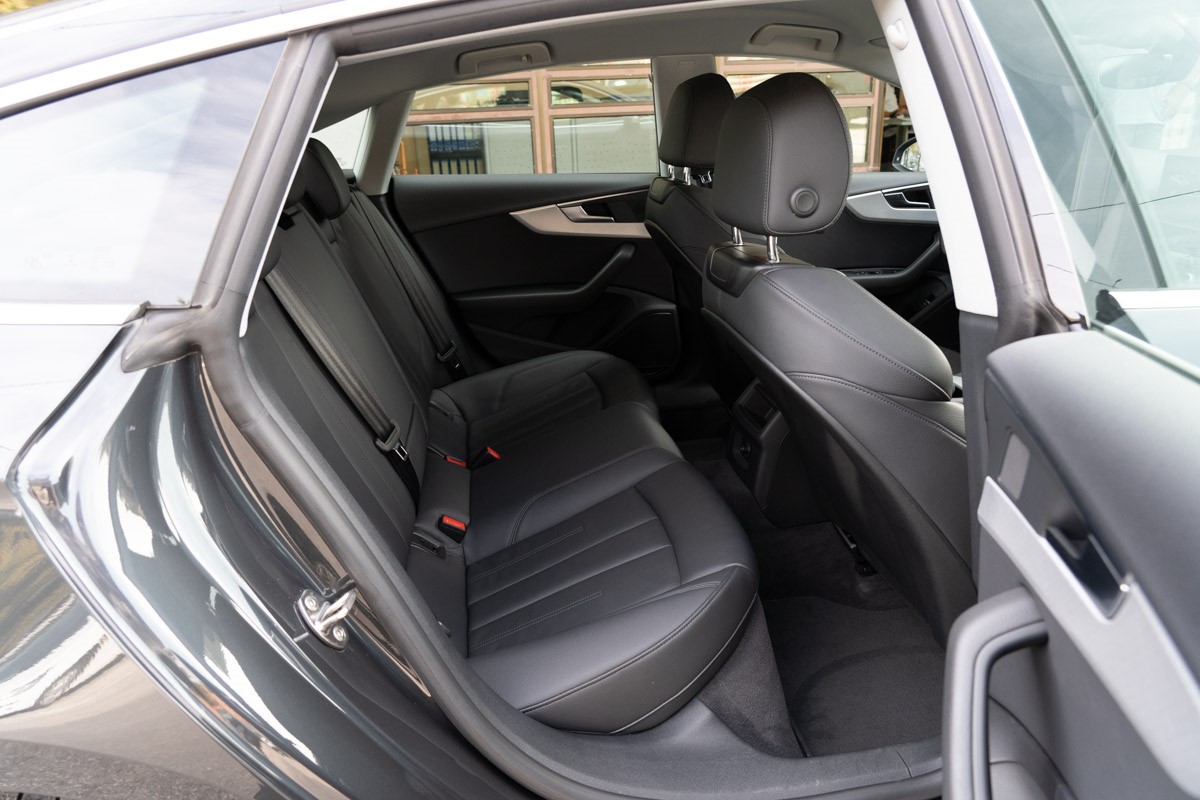 Audi A5
 45 TDi Sportback Quattro