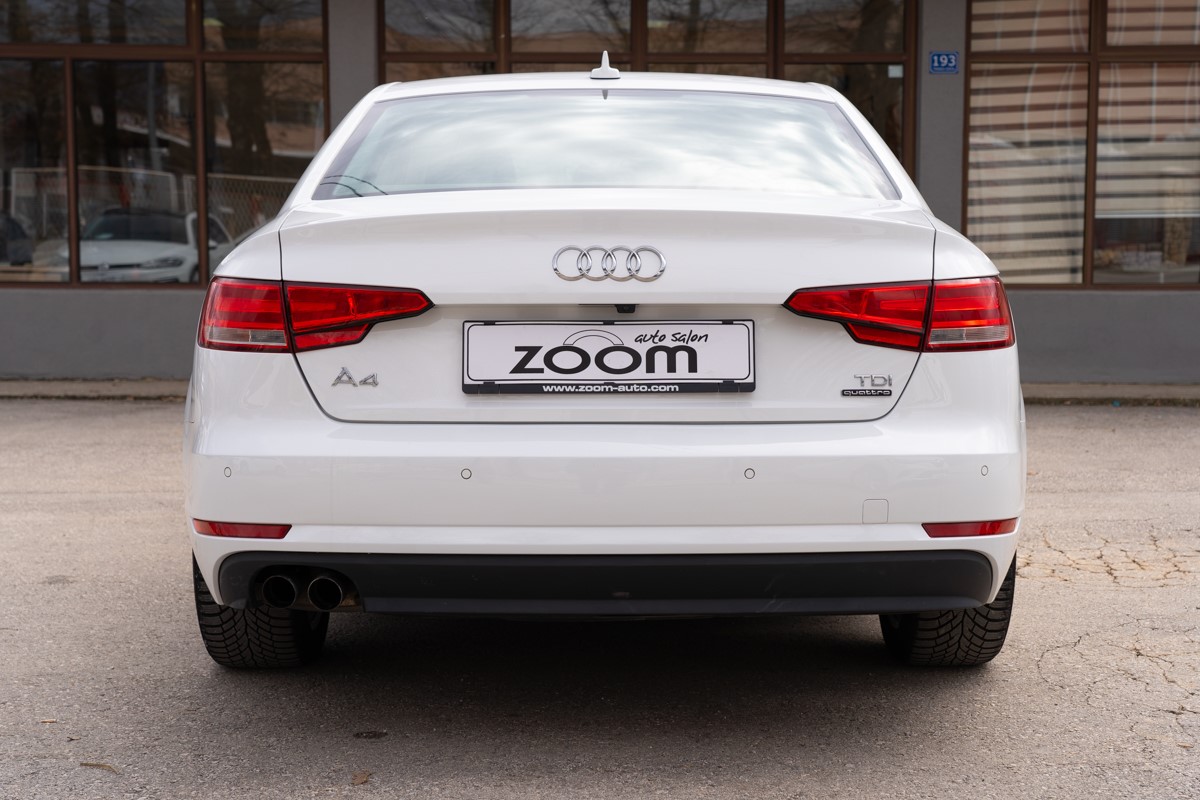 Audi A4
 2.0 TDi S-tronic Quattro Business Line