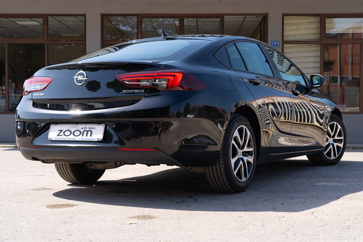 Opel Insignia 1.6 D