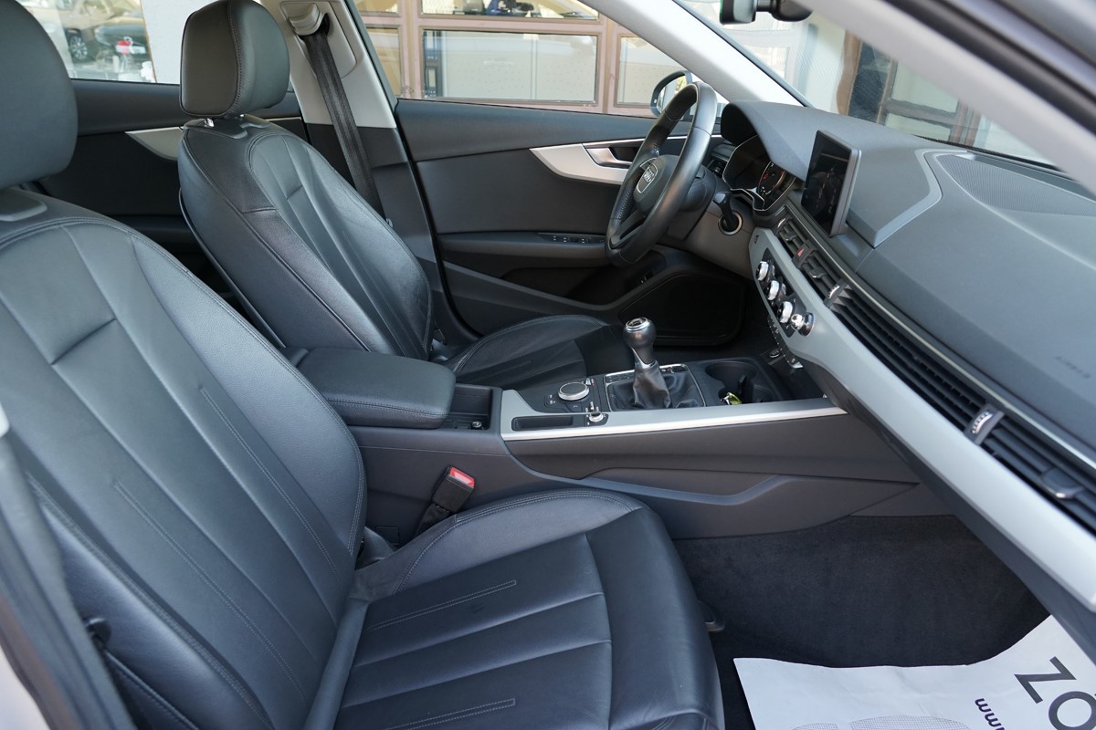 Audi A4
 2.0 TDI ULTRA 150 BUSINESS LINE
