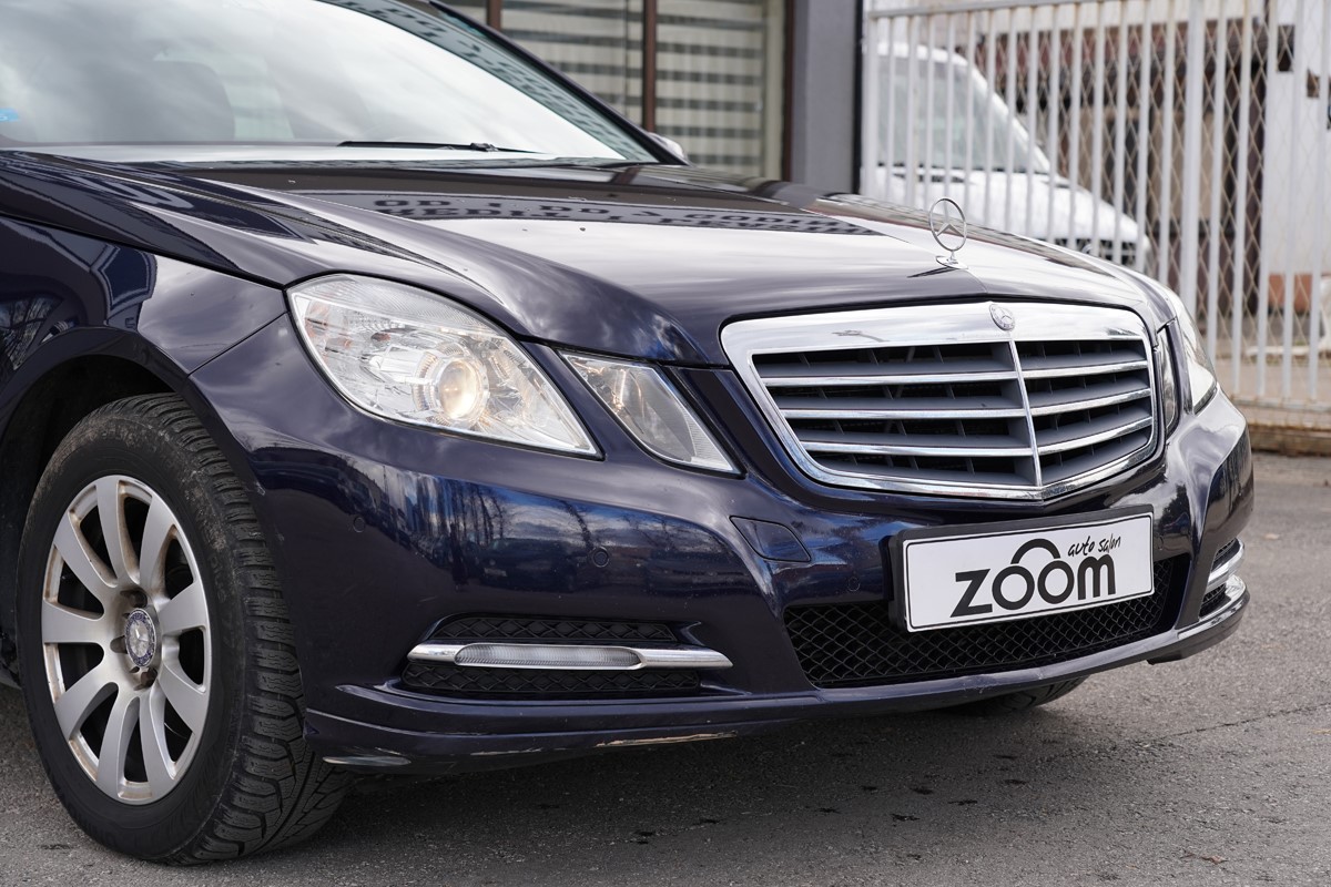 Mercedes-Benz E-Class
 220 CDI
