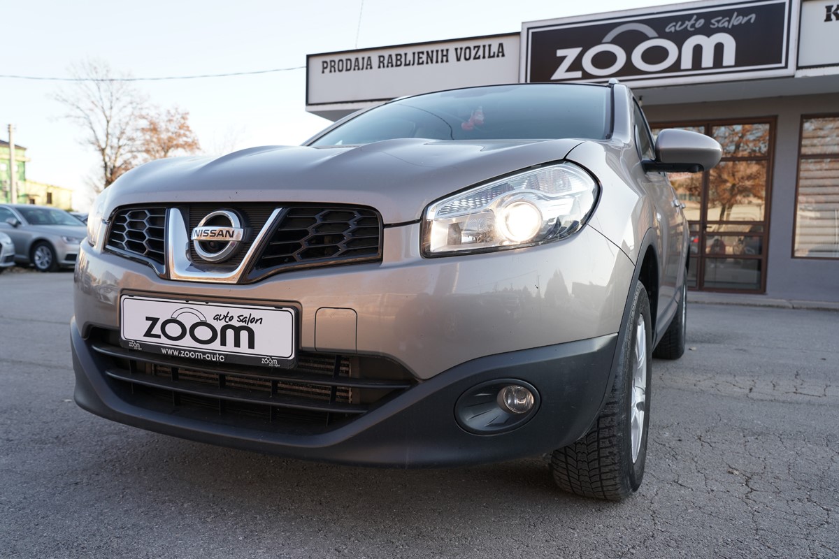 Nissan
 Qashqai 1,6 DCI