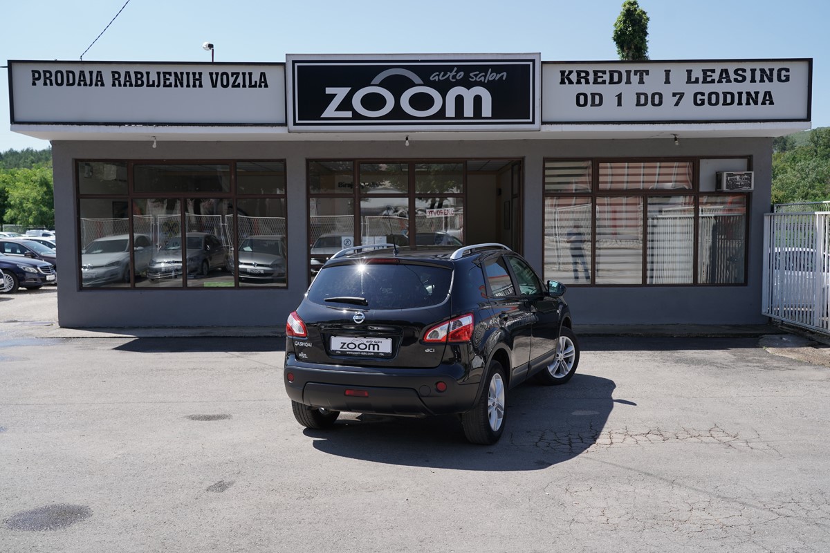 Nissan
 Qashqai 1,6 DCI 4X4