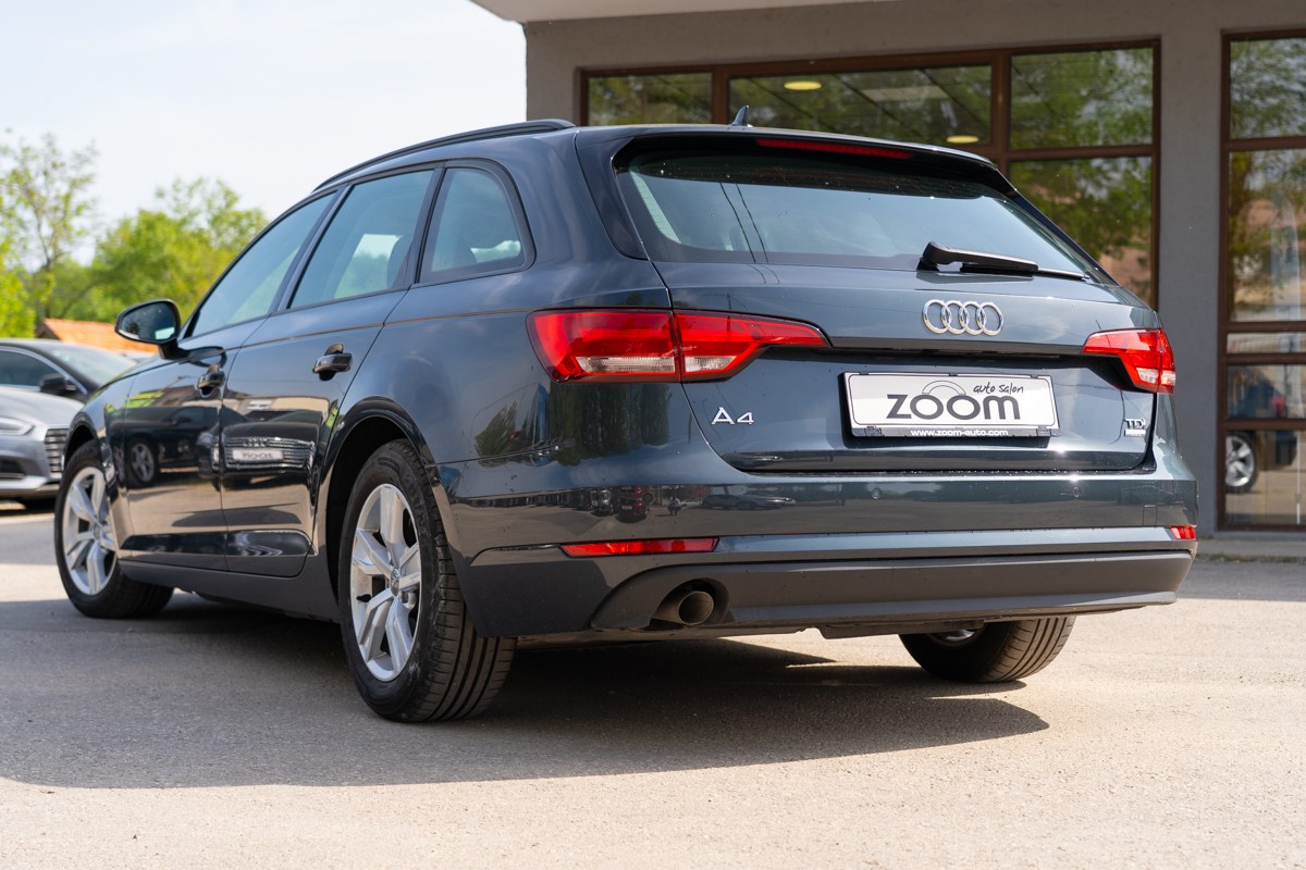 Audi A4
 2,0 TDI