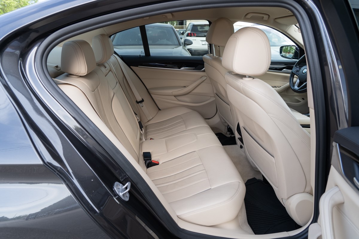 BMW
 5-Series 520 D XDRIVE