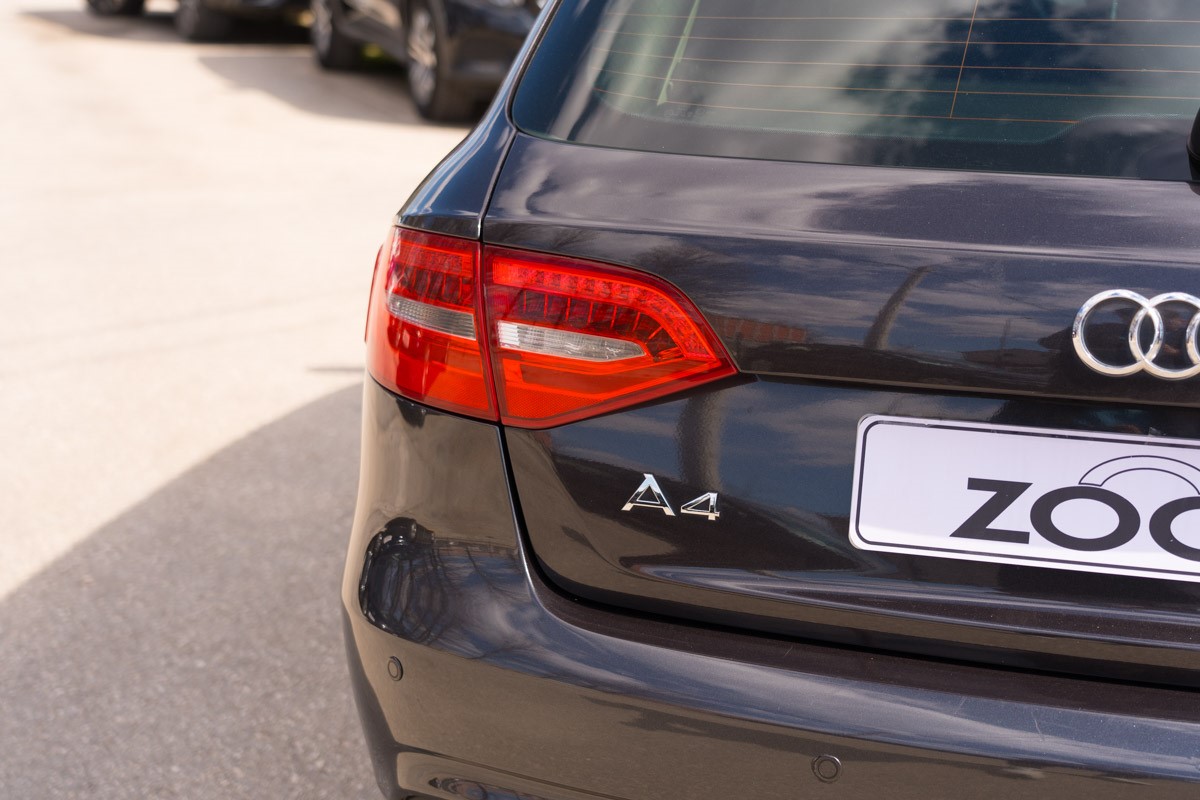 Audi A4
 2.0 TDI Quattro