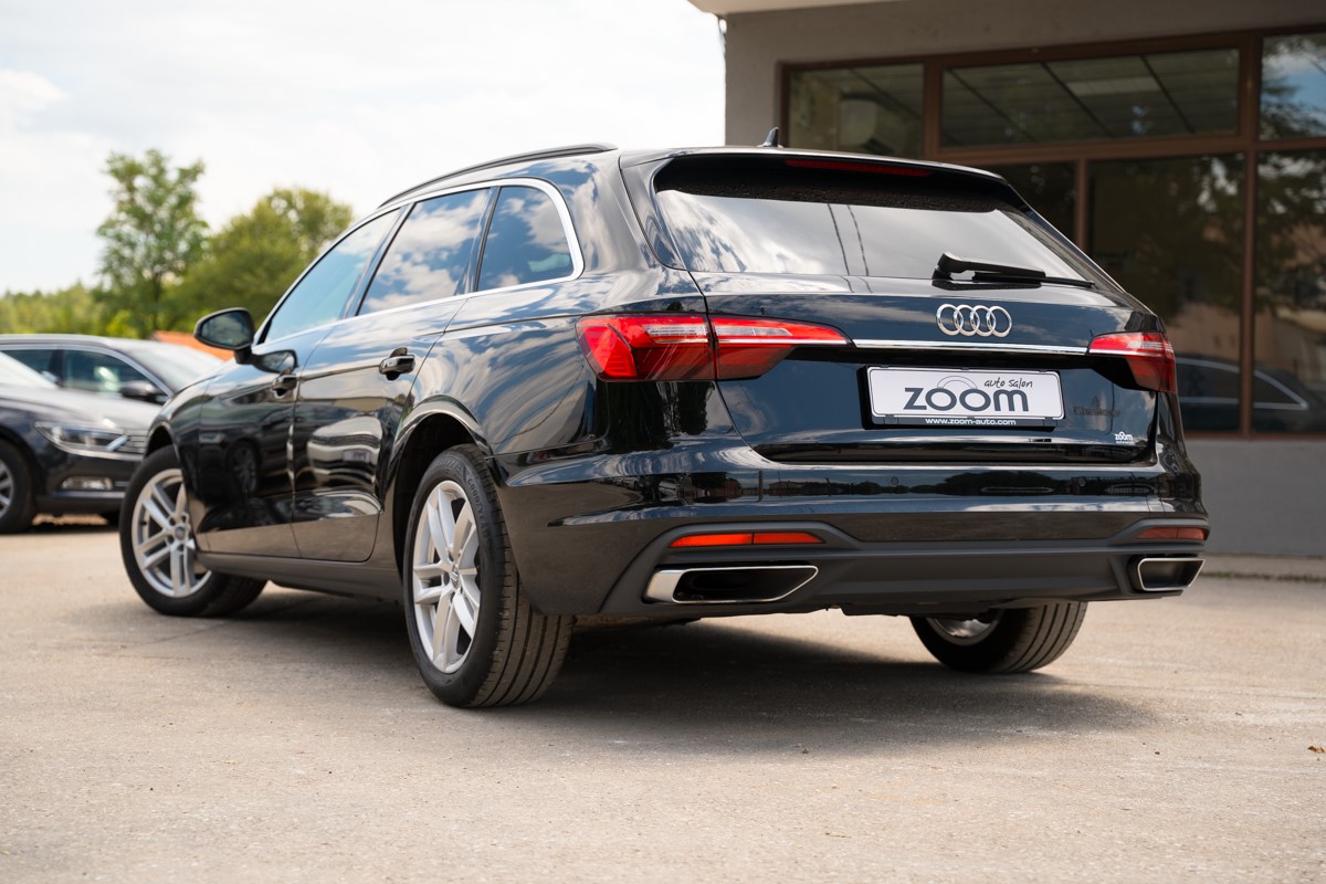 Audi A4
 2.0 TDI