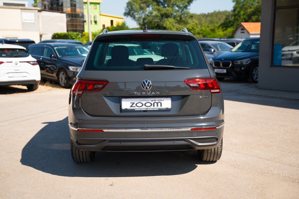Volkswagen Tiguan
 2.0 TDI DSG 4MOTION