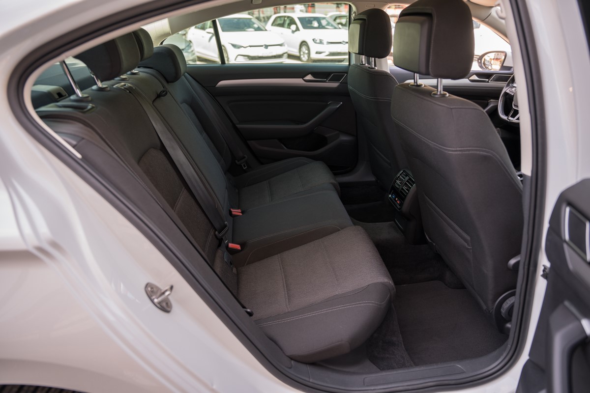 Volkswagen Passat 2.0 TDI DSG R-line