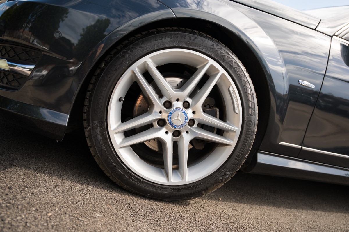 Mercedes-Benz C-Class
 200 CDI AMG