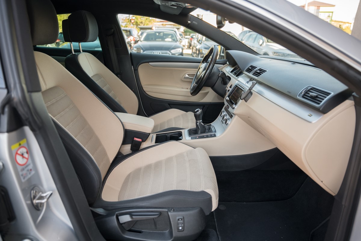 Volkswagen CC
 2.0 TDI 