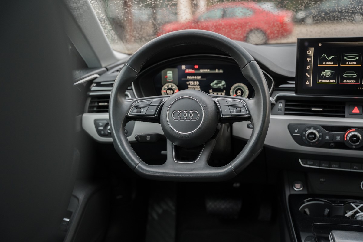 Audi A5
 2.0 TDI SPORTBACK