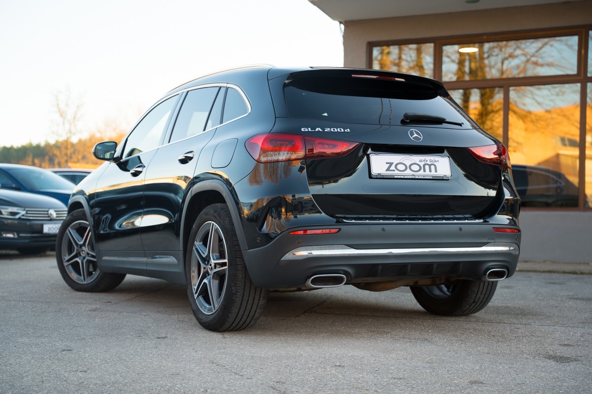 Mercedes-Benz GLA 200 D AMG
