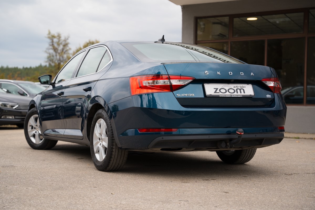 Škoda Superb 1.6 TDI DSG