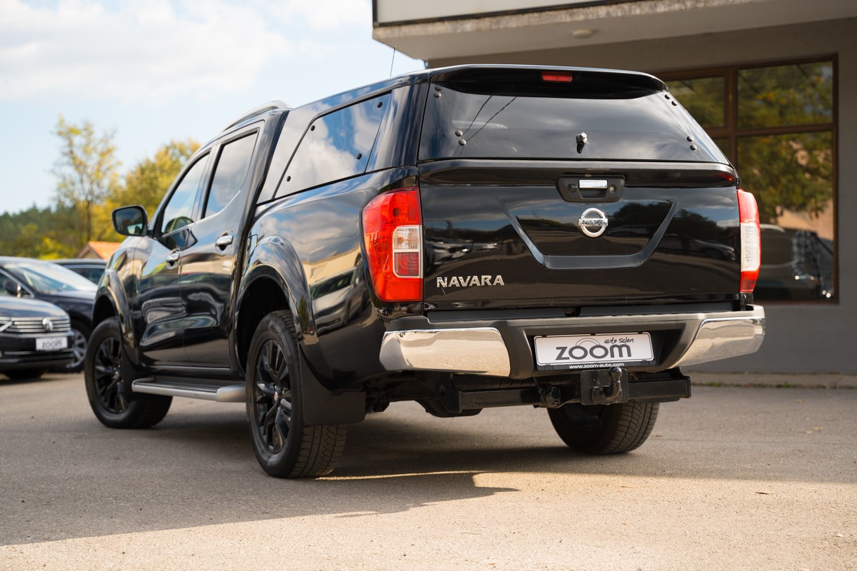 Nissan
 Navara 2,3 DCI 4X4