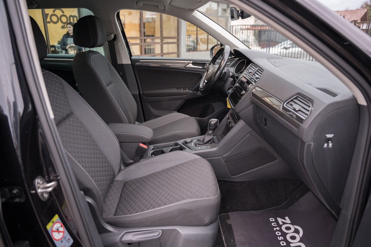 Volkswagen Tiguan
 2.0 TDI DSG 4MOTION