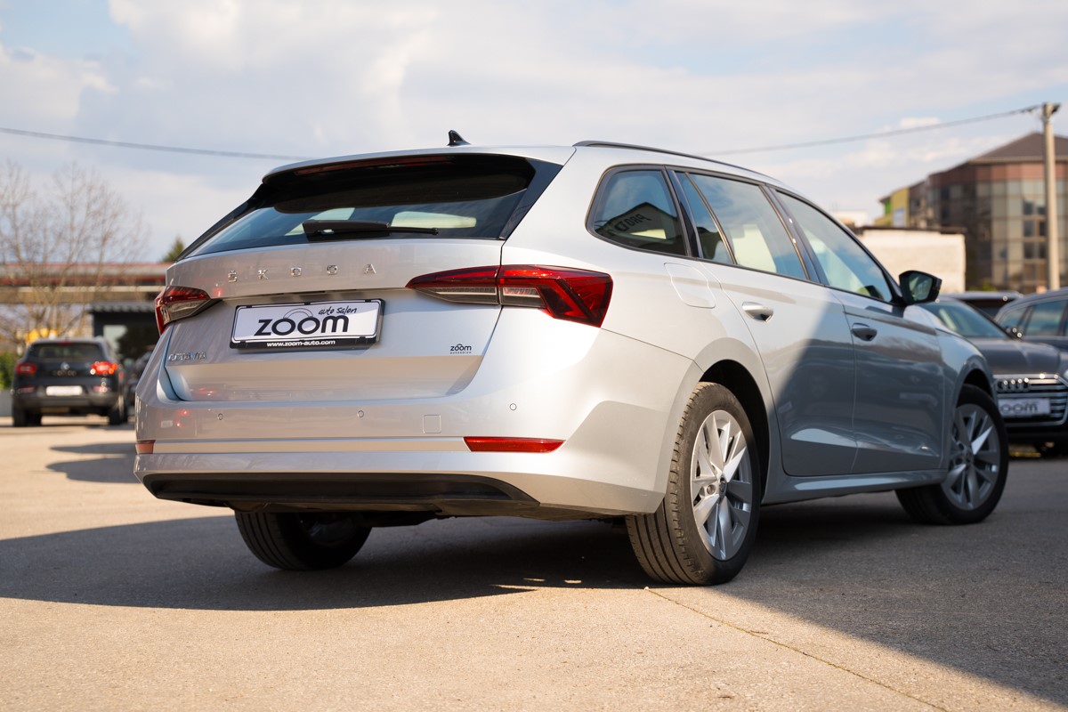 Škoda Octavia Combi 2.0 TDI DSG