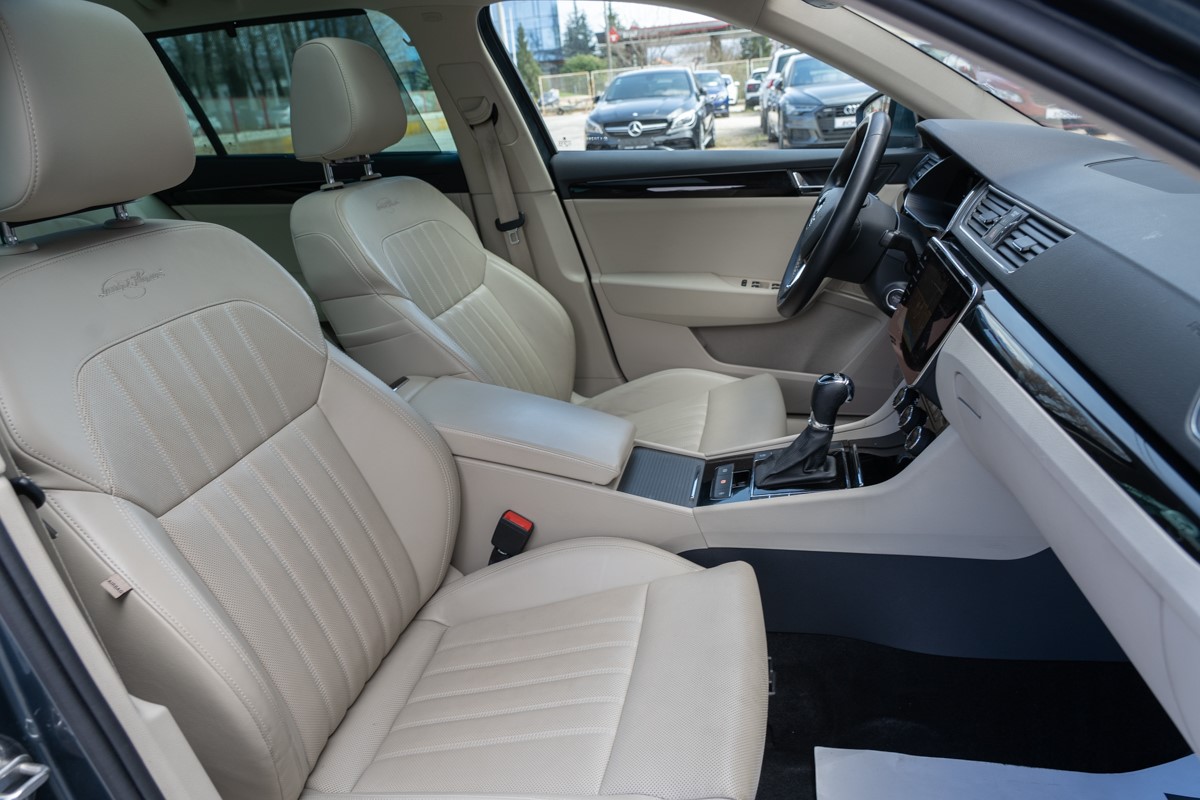 Škoda Superb Combi 2.0 TDi DSG L&K