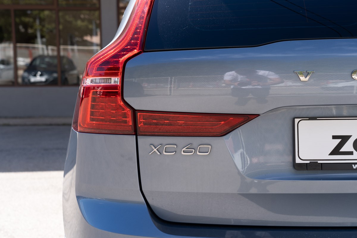 Volvo
 XC60 D4
