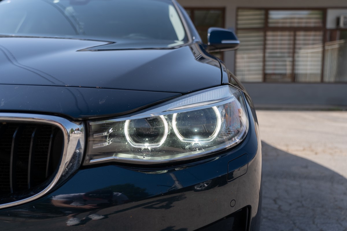 BMW
 3-Series 318 D Gran Turismo