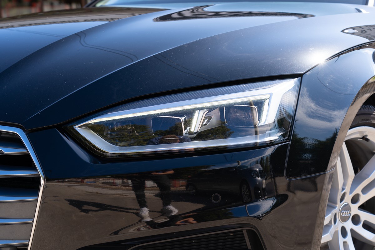 Audi A5
 2.0 TDi Sportline
