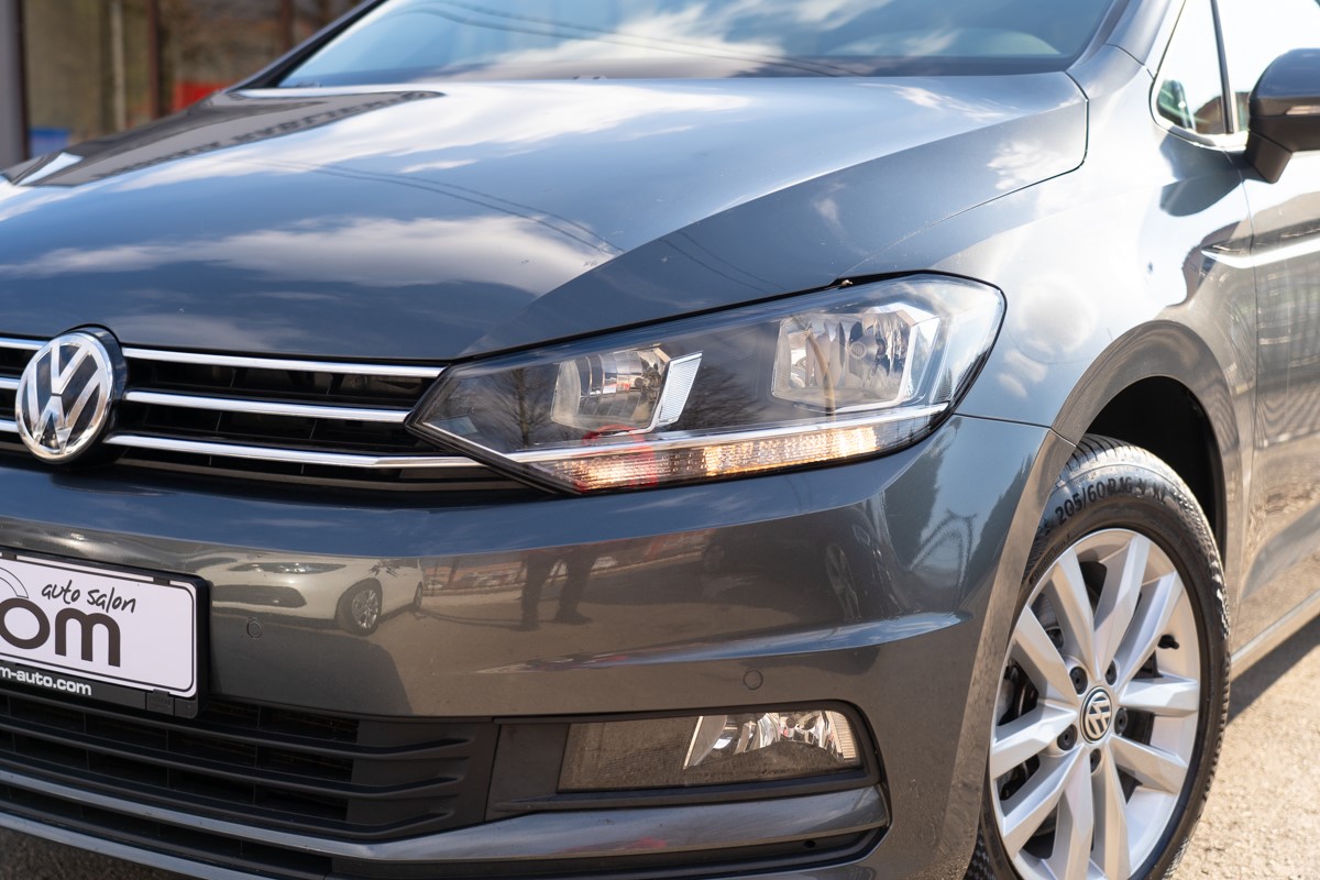 Volkswagen Touran 1,6 TDI DSG 7 sjedista