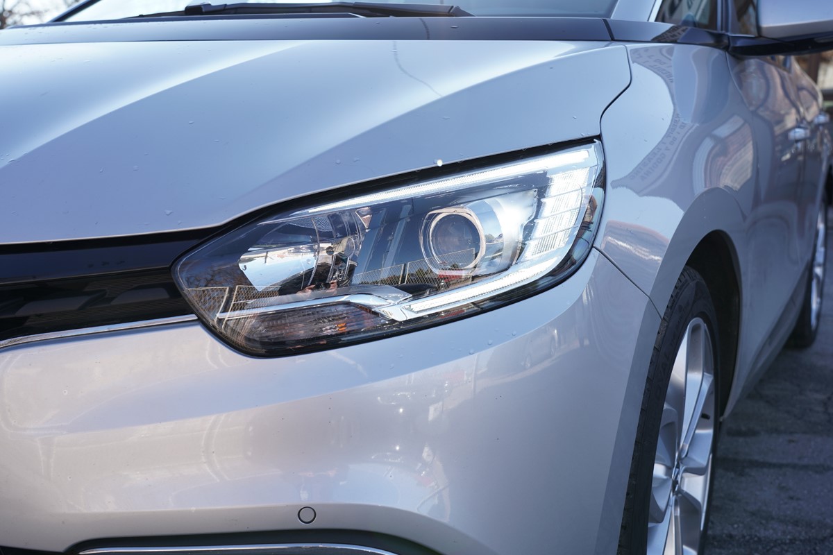 Renault Scenic 1.5 DCI 