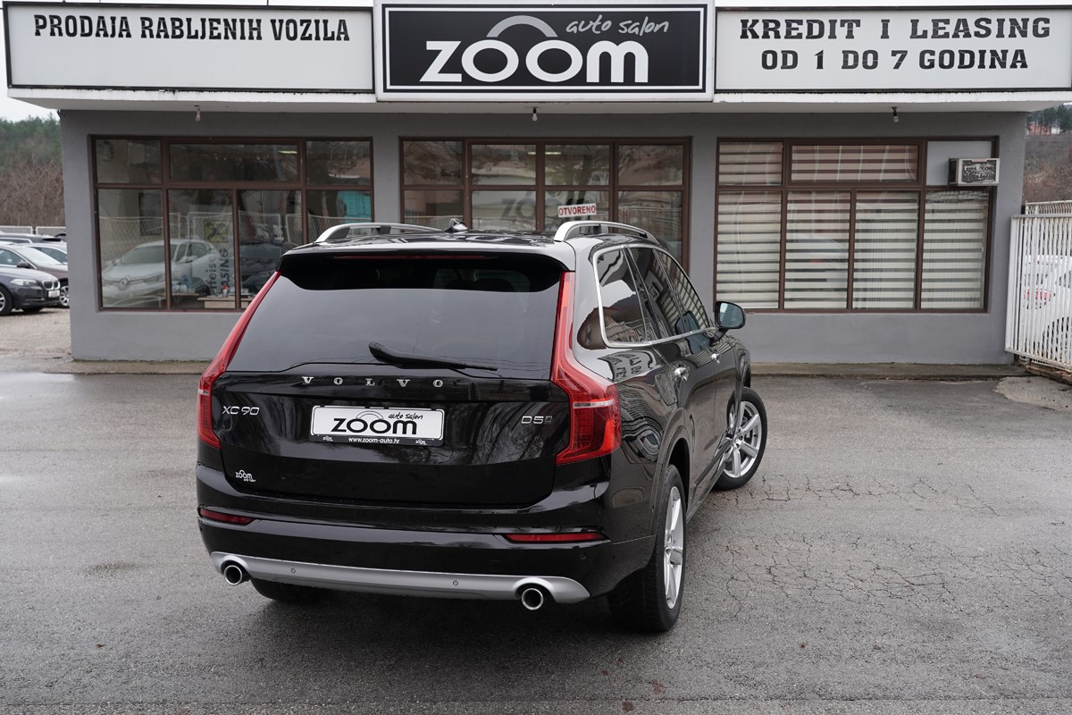 Volvo
 XC90 
 D5
