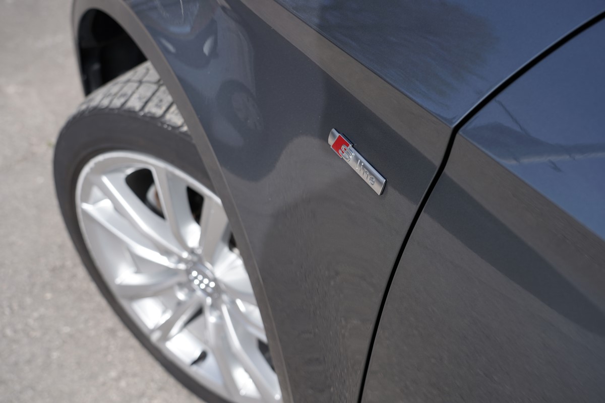 Audi A3
 1.6 TDI S-line Berline