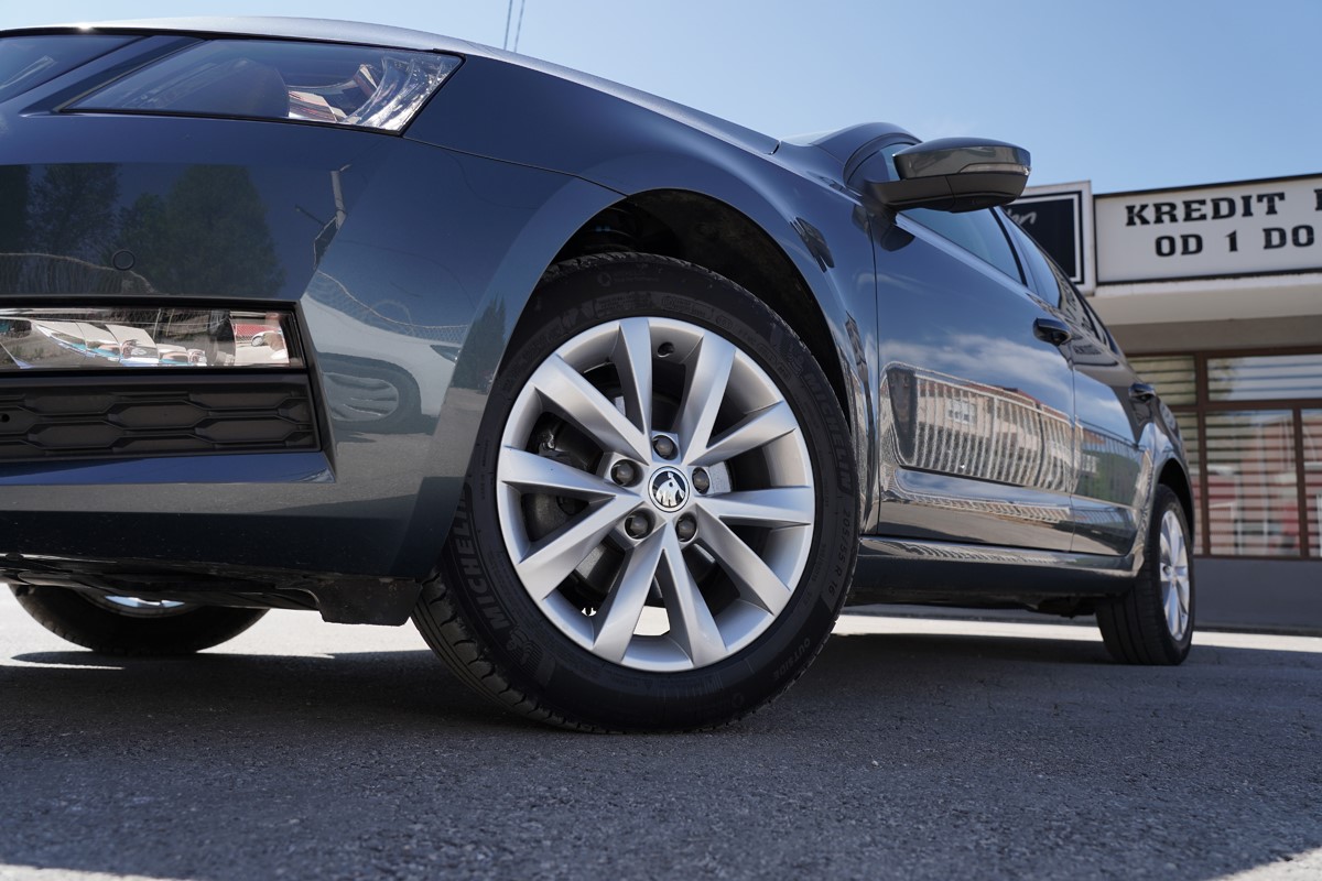 Škoda Octavia BUSINESS 1.6 TDI