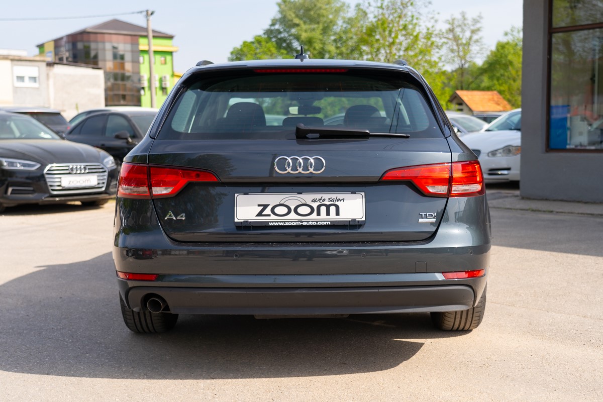 Audi A4
 2,0 TDI