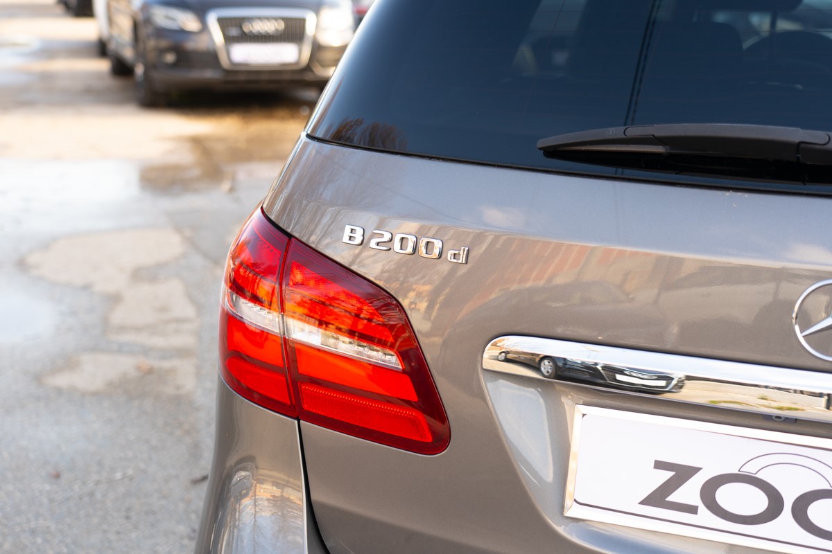 Mercedes-Benz B-Class B200