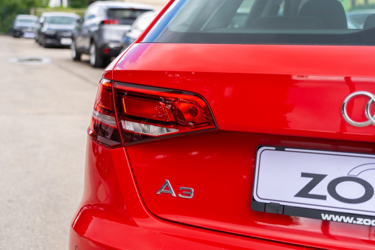 Audi A3
 30 TDI
