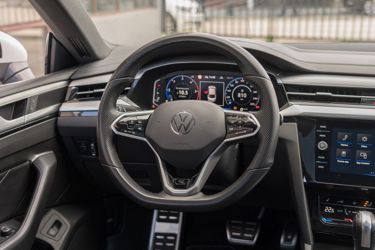 Volkswagen Arteon 2.0 TDI R-line
