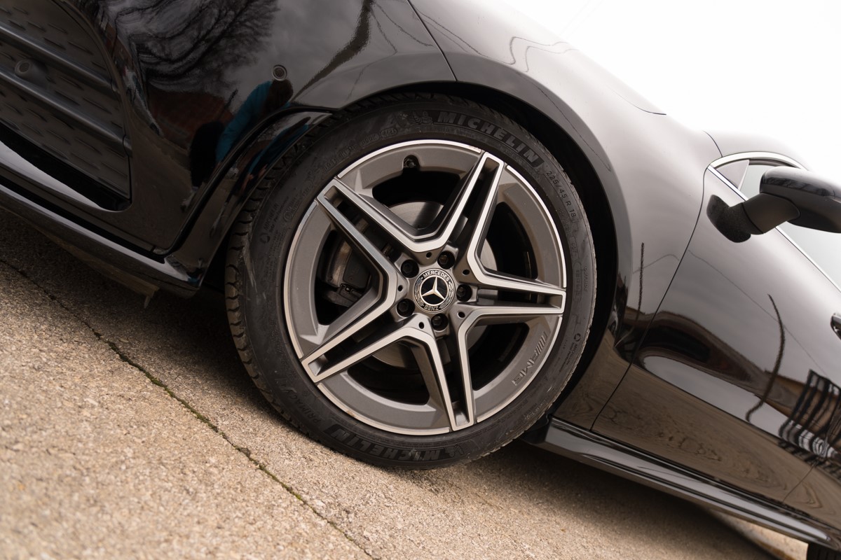 Mercedes-Benz CLA-Class 180 D AMG
