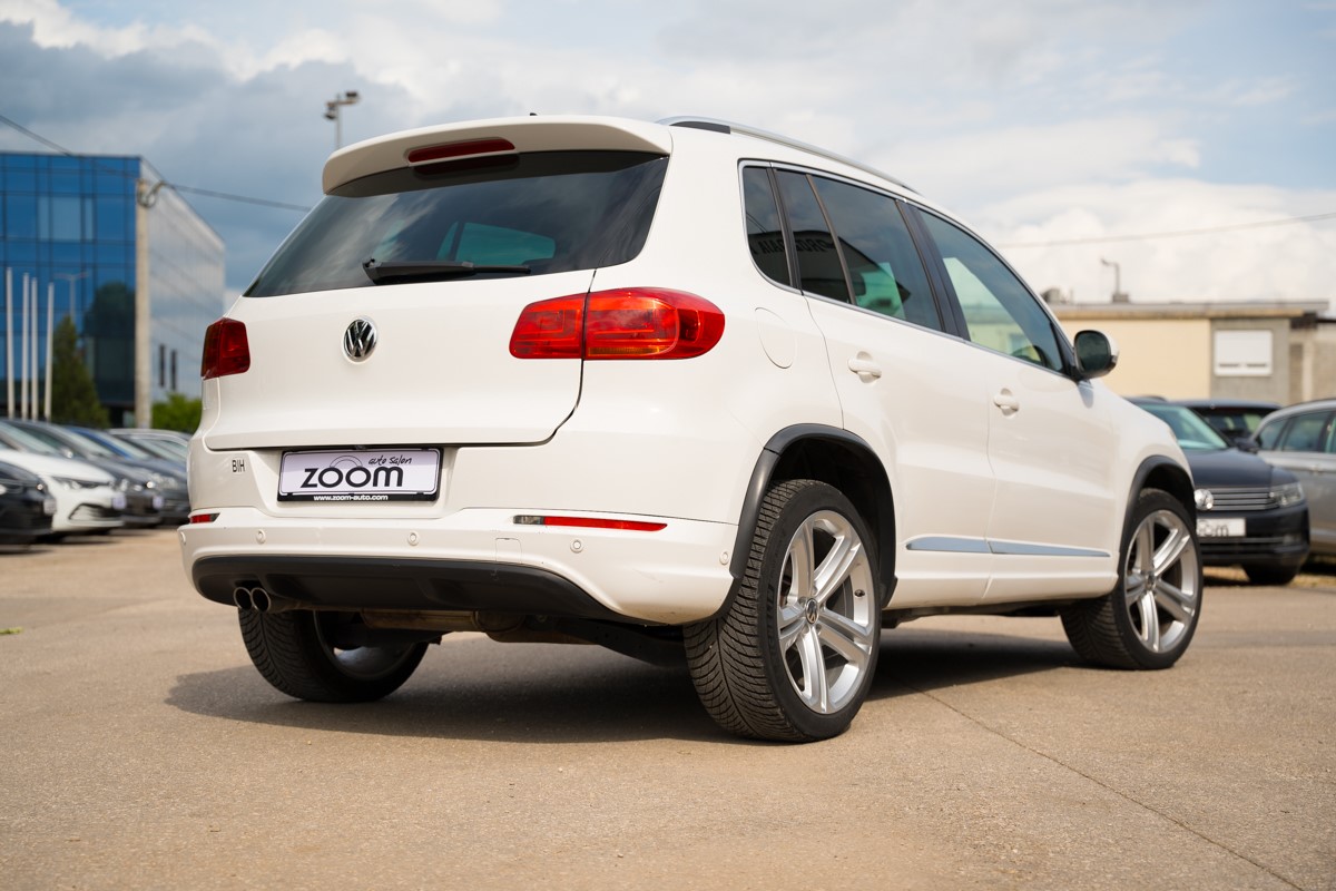 Volkswagen Tiguan
 2.0 TDI DSG R-Line 4MOTION