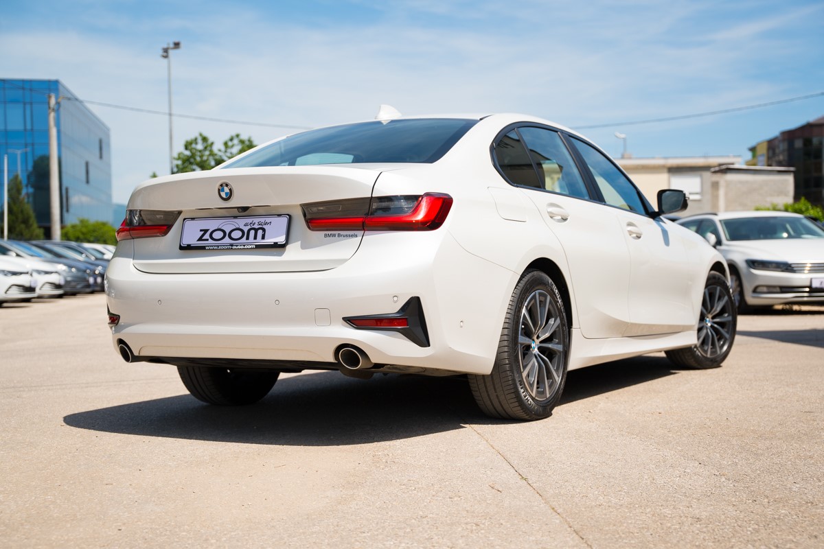 BMW
 3-Series 318D