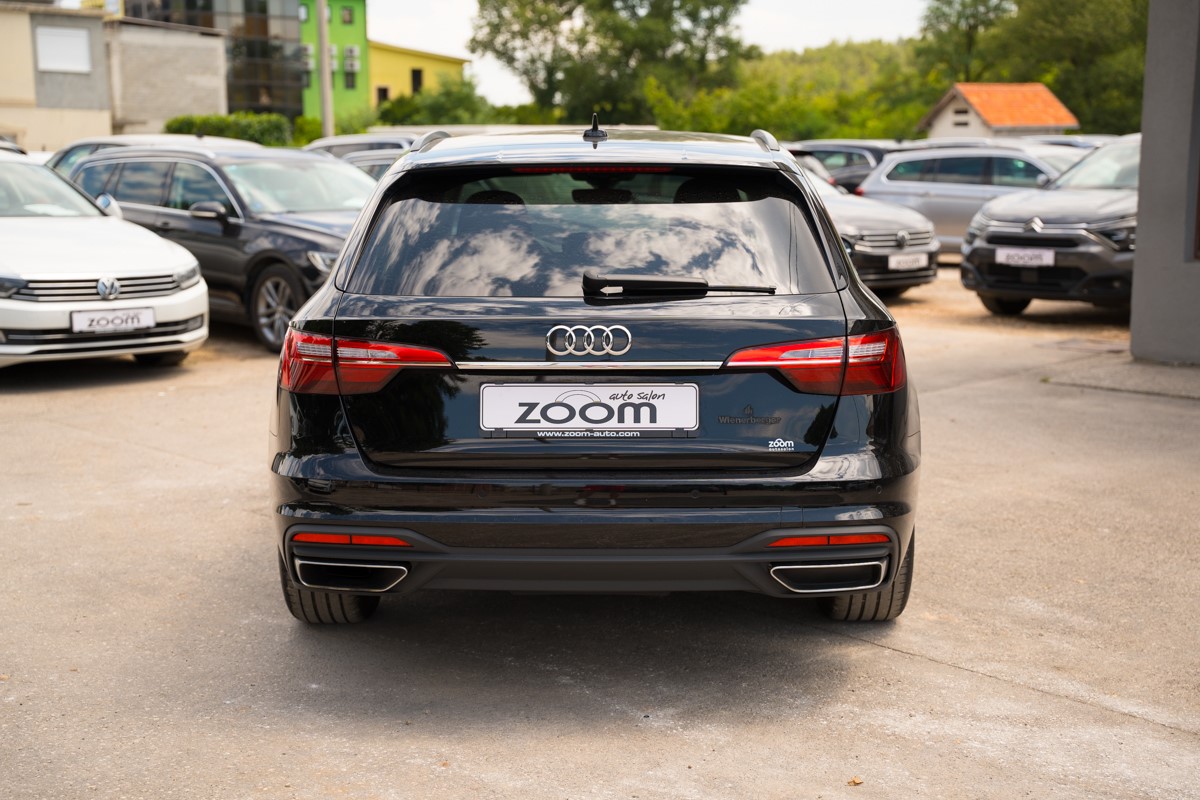 Audi A4
 2.0 TDI