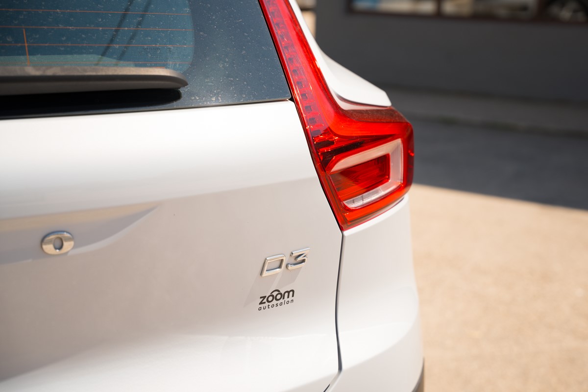 Volvo
 XC40 2.0  D3