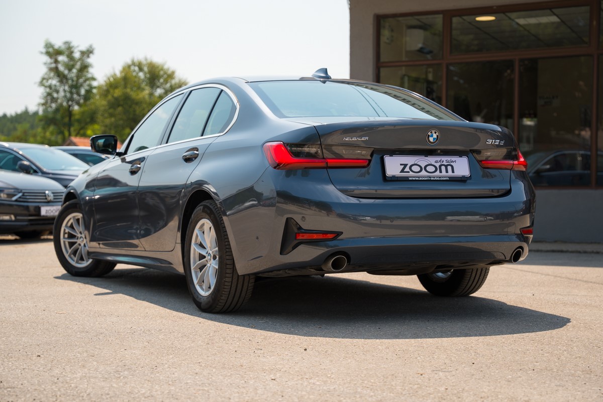 BMW
 3-Series 318 D