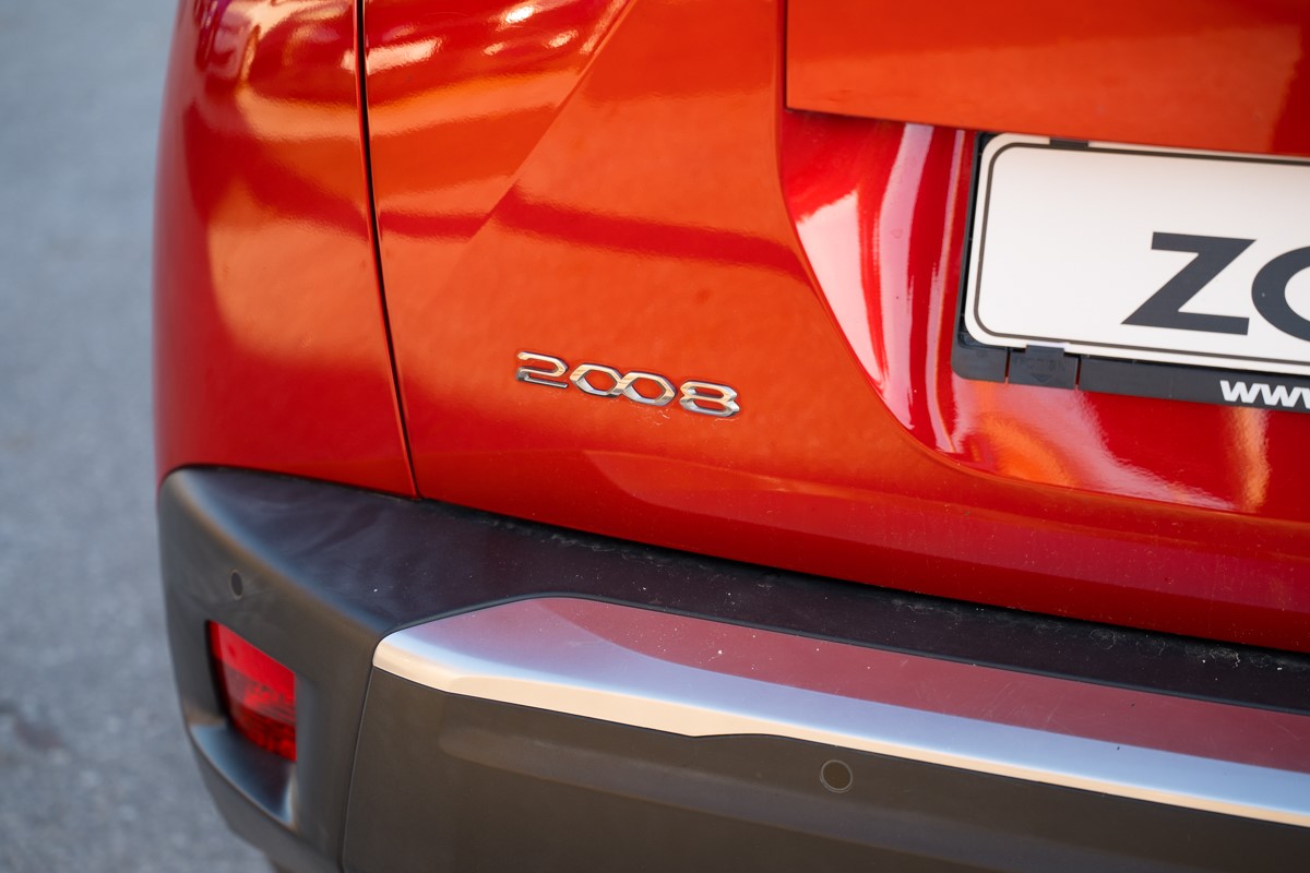 Peugeot 2008 1.2 PureTech STYLE