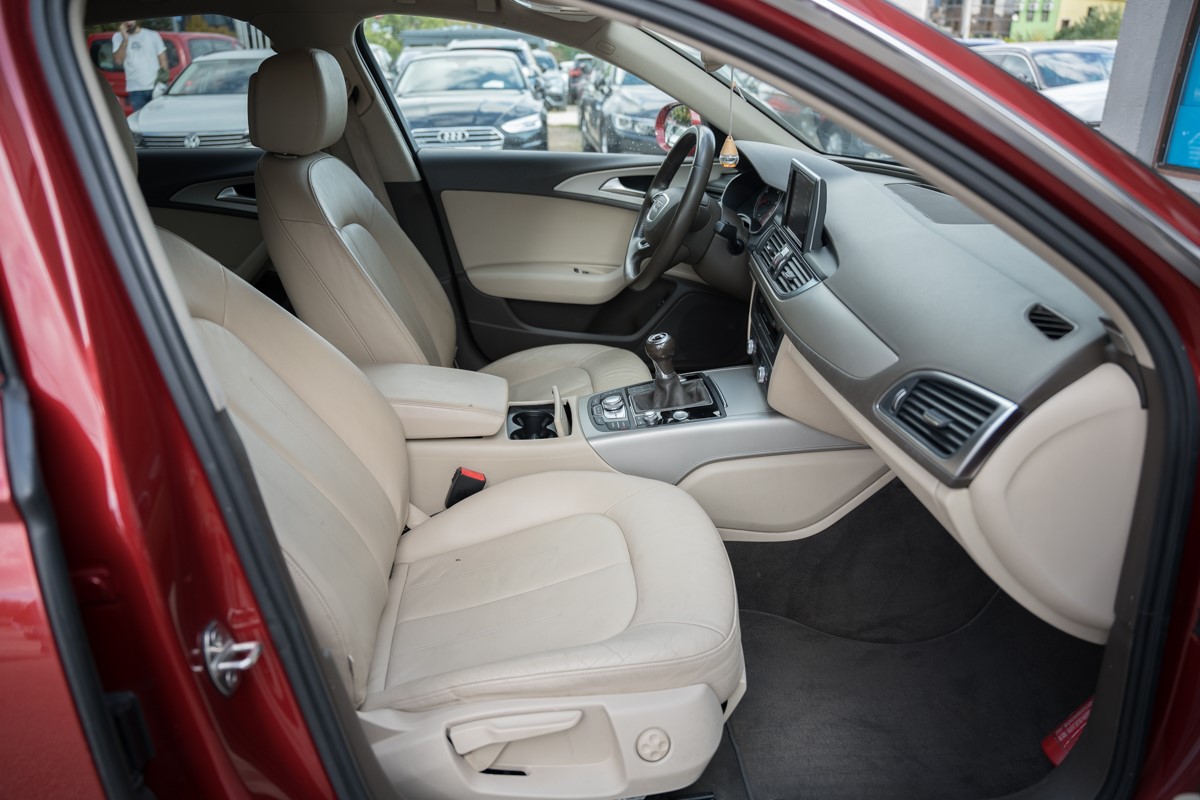 Audi A6
 2.0 TDI