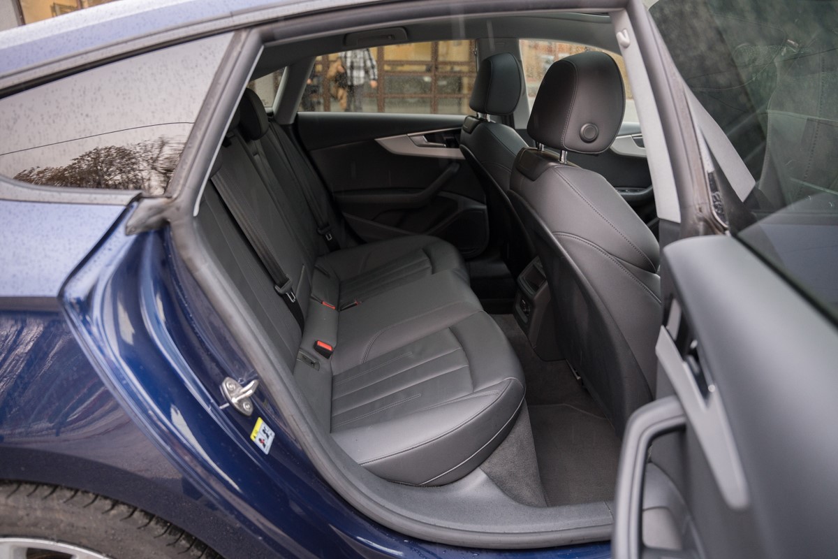 Audi A5
 2.0 TDI SPORTBACK