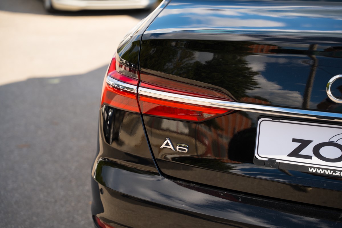 Audi A6
 40 TDI S-tronic QUATTRO