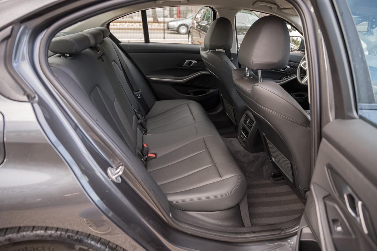 BMW
 3-Series 318 D