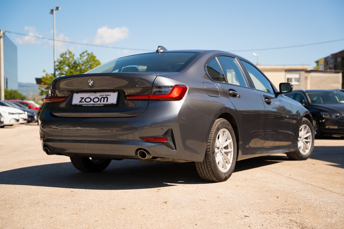 BMW
 3-Series 318 D