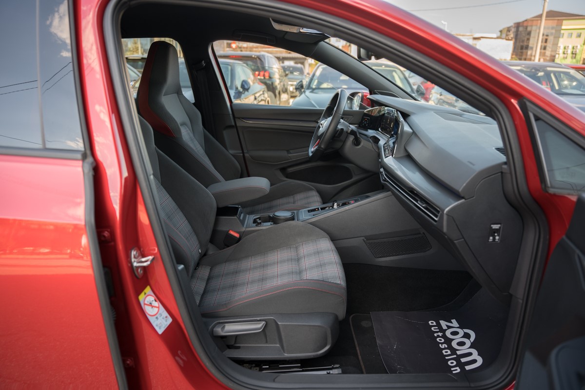 Volkswagen Golf GTI 2.0 TSI DSG