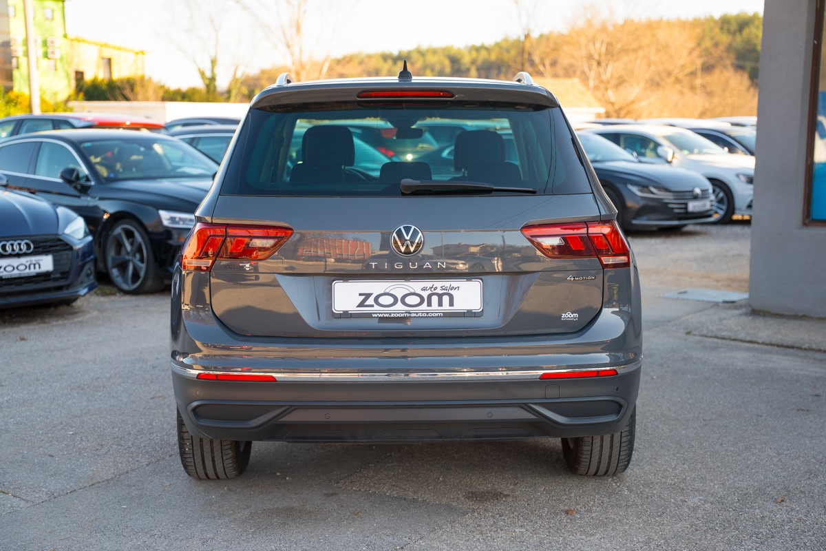Volkswagen Tiguan
 2.0 TDI DSG 4MOTION