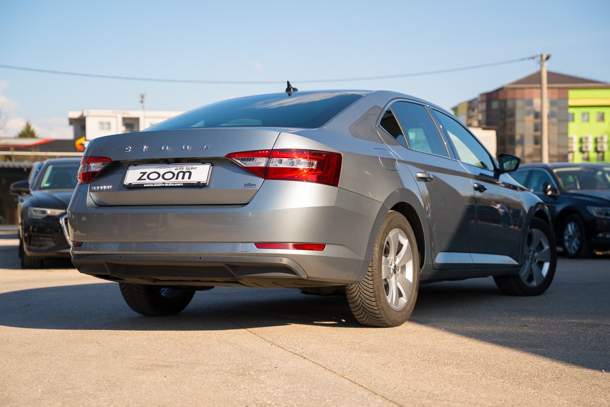 Škoda Superb 2.0 TDI DSG