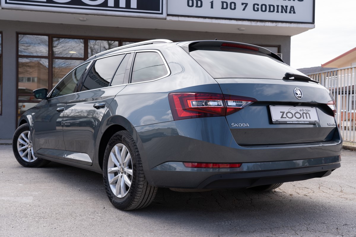 Škoda Superb Combi 2.0 TDi DSG L&K